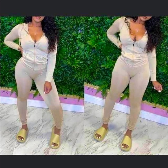 Ladies Tracksuit - Picture 1 of 1